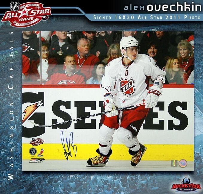 Алекс Овечкин ја потпиша 2011 година СТАР 16х20 Фотографија - Вашингтон Капитал - Автограмирана НХЛ Фотографии